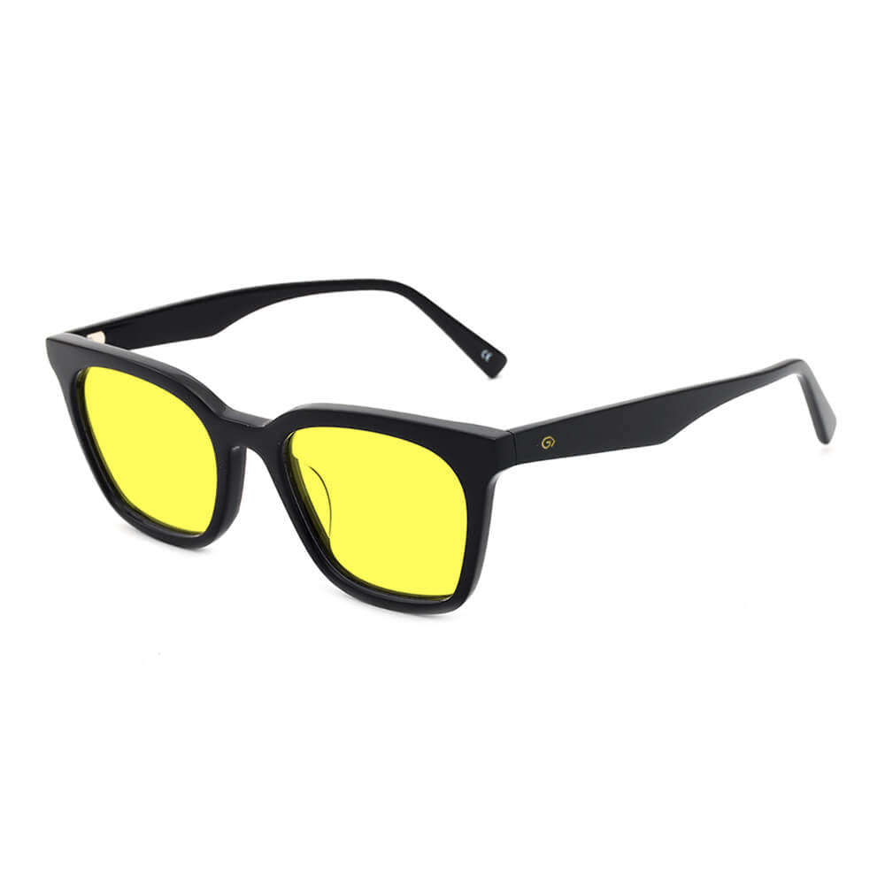 KUGO Astor Black premium 450nm blocking side view - Handmade blue and green light blocking sunset glasses for better sleeping, featuring eco-friendly biodegradable acetate for a stylish, sustainable look.