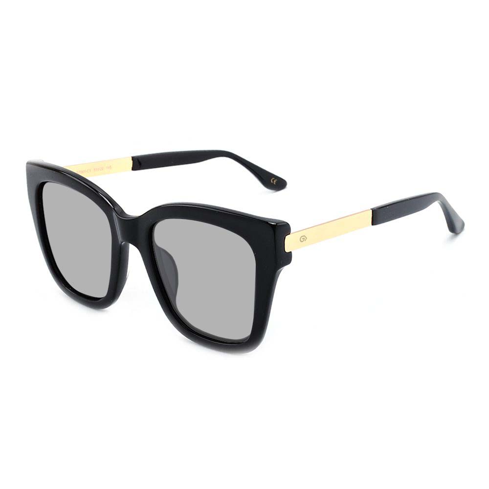 KUGO Moth Black Side view of gray lens sunglasses