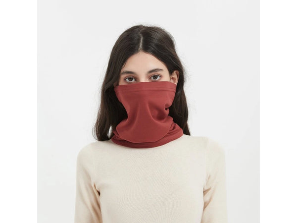 Neck scarf with silver inside