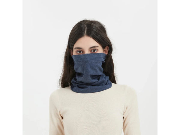 Neck scarf with silver inside