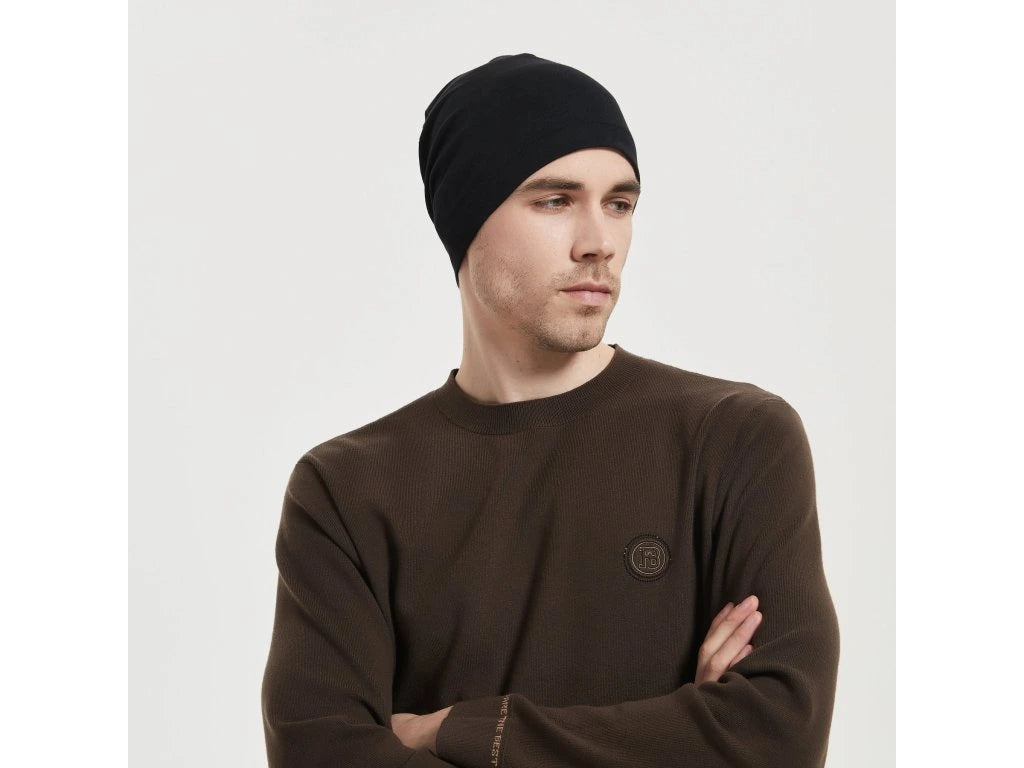 Lightweight Beanie with silver inside