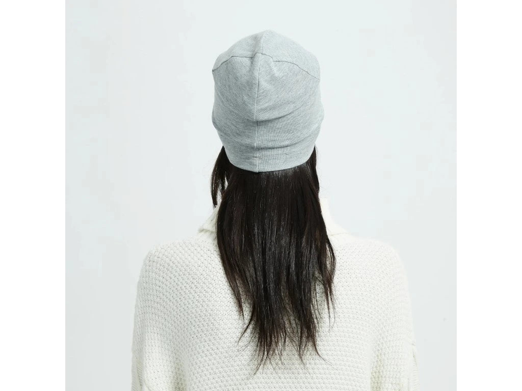Lightweight Beanie with silver inside