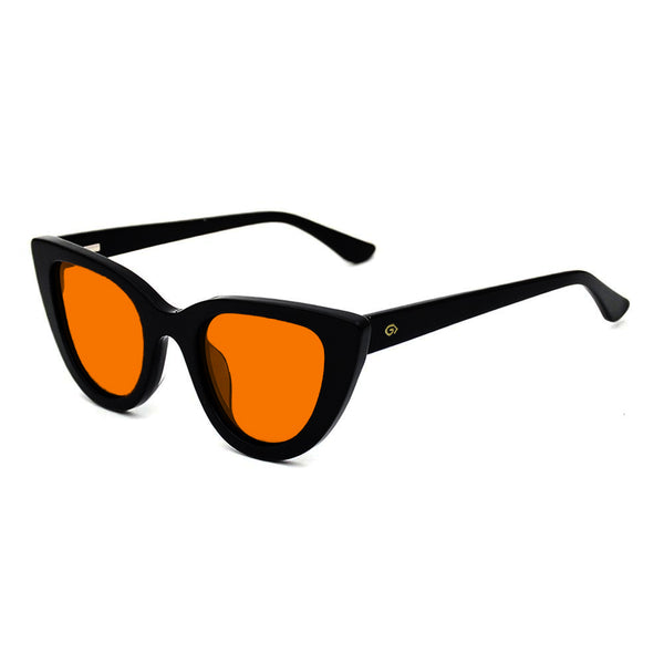 KUGO Cherry Black premium 530nm blocking side view - Handmade blue and green light blocking sunset glasses for better sleeping, featuring eco-friendly biodegradable acetate for a stylish, sustainable look.